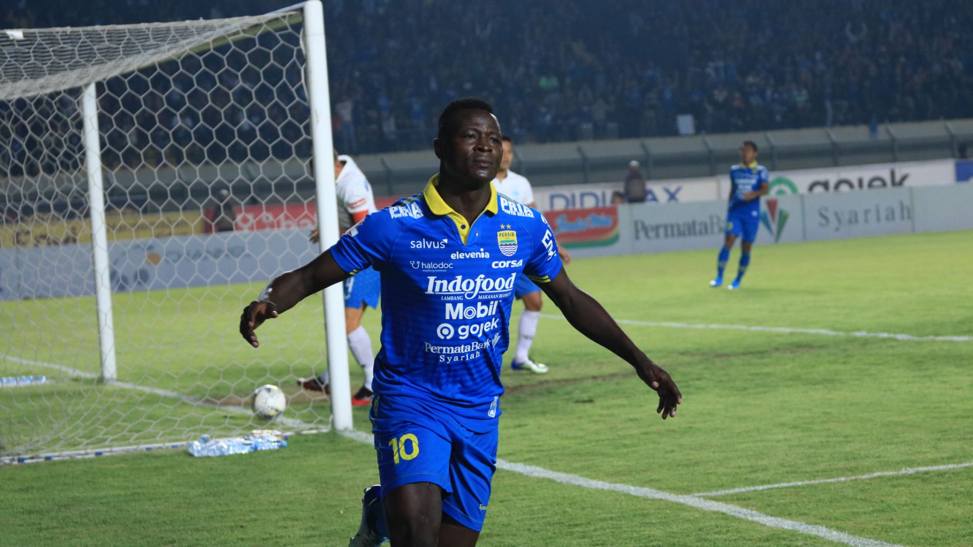 Ezechiel Ndouassel Persib Bandung