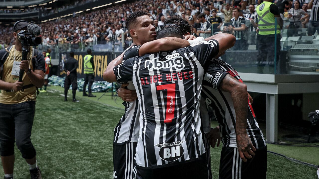 Jogadores do Atlético-MG comemorando em 2024