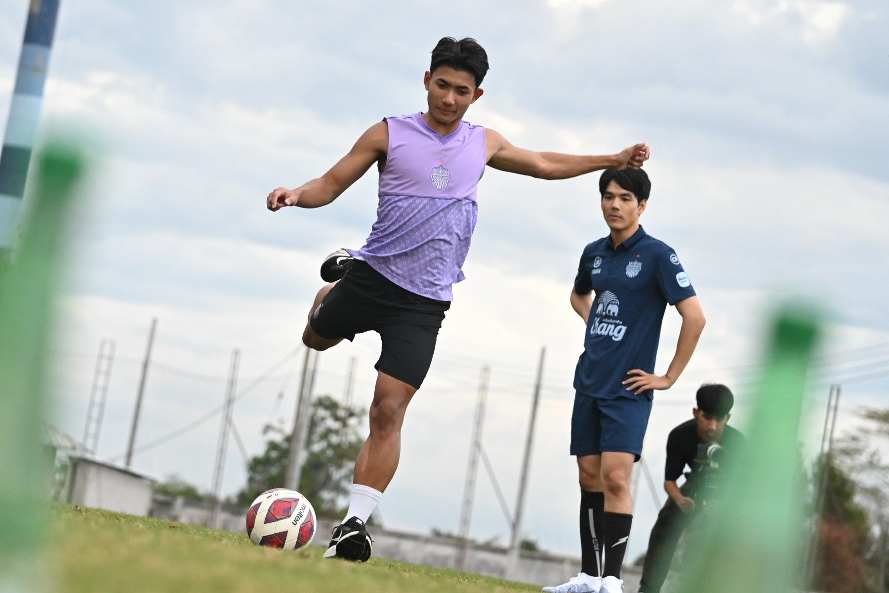 บุรีรัมย์ ยูไนเต็ด - ช้าง