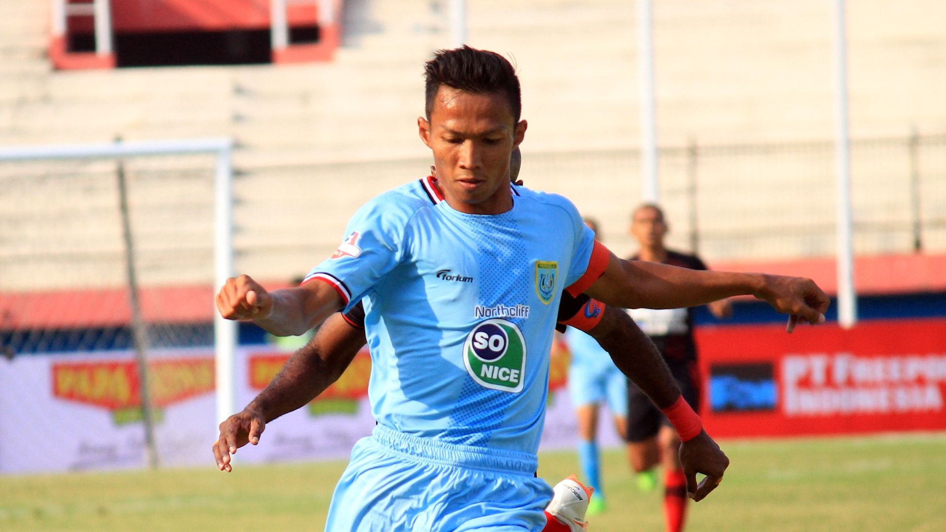 Eky Taufik - Persela
