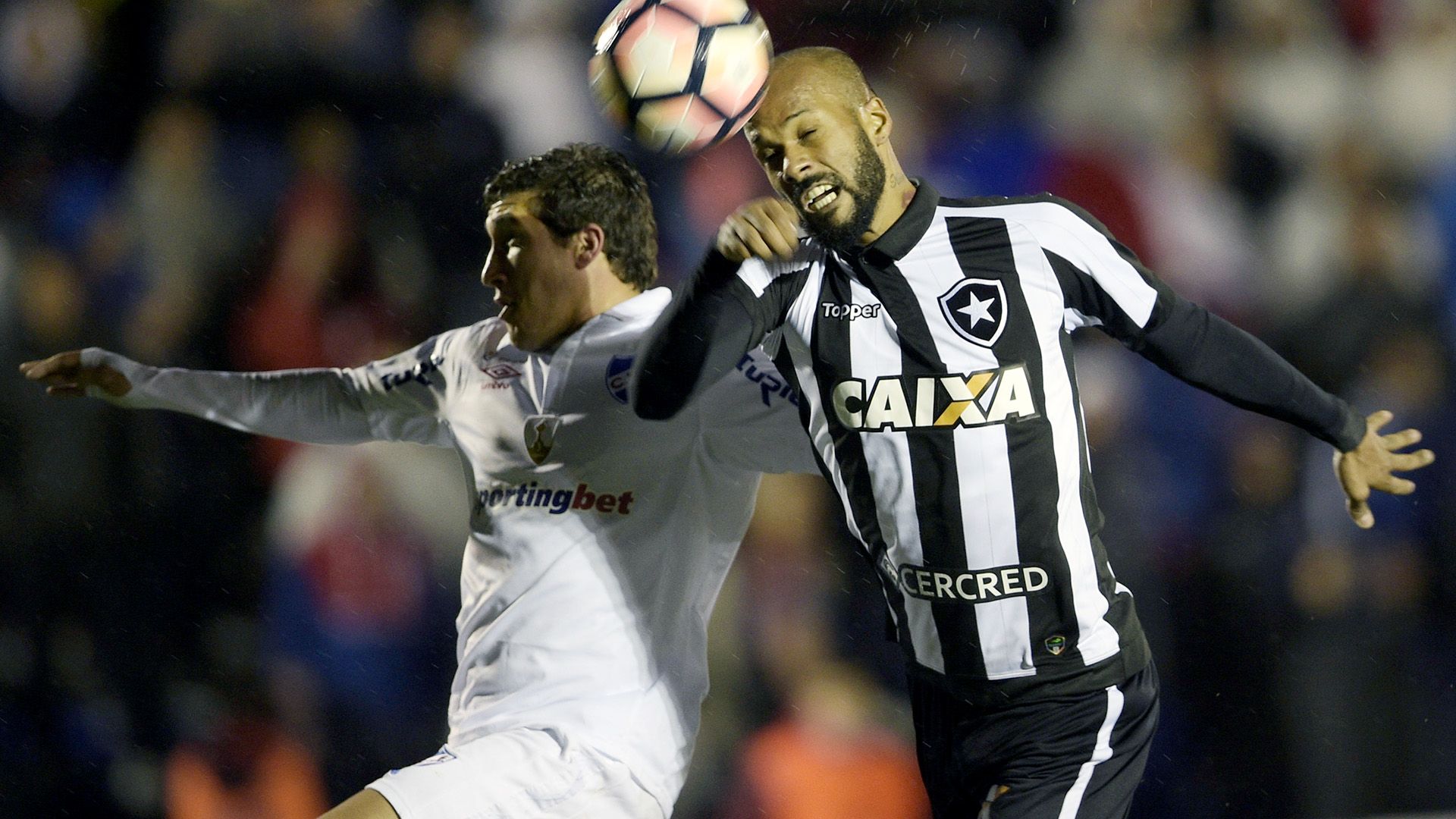 Roger Luis Espino Nacional-URU Botafogo Libertadores 06072017
