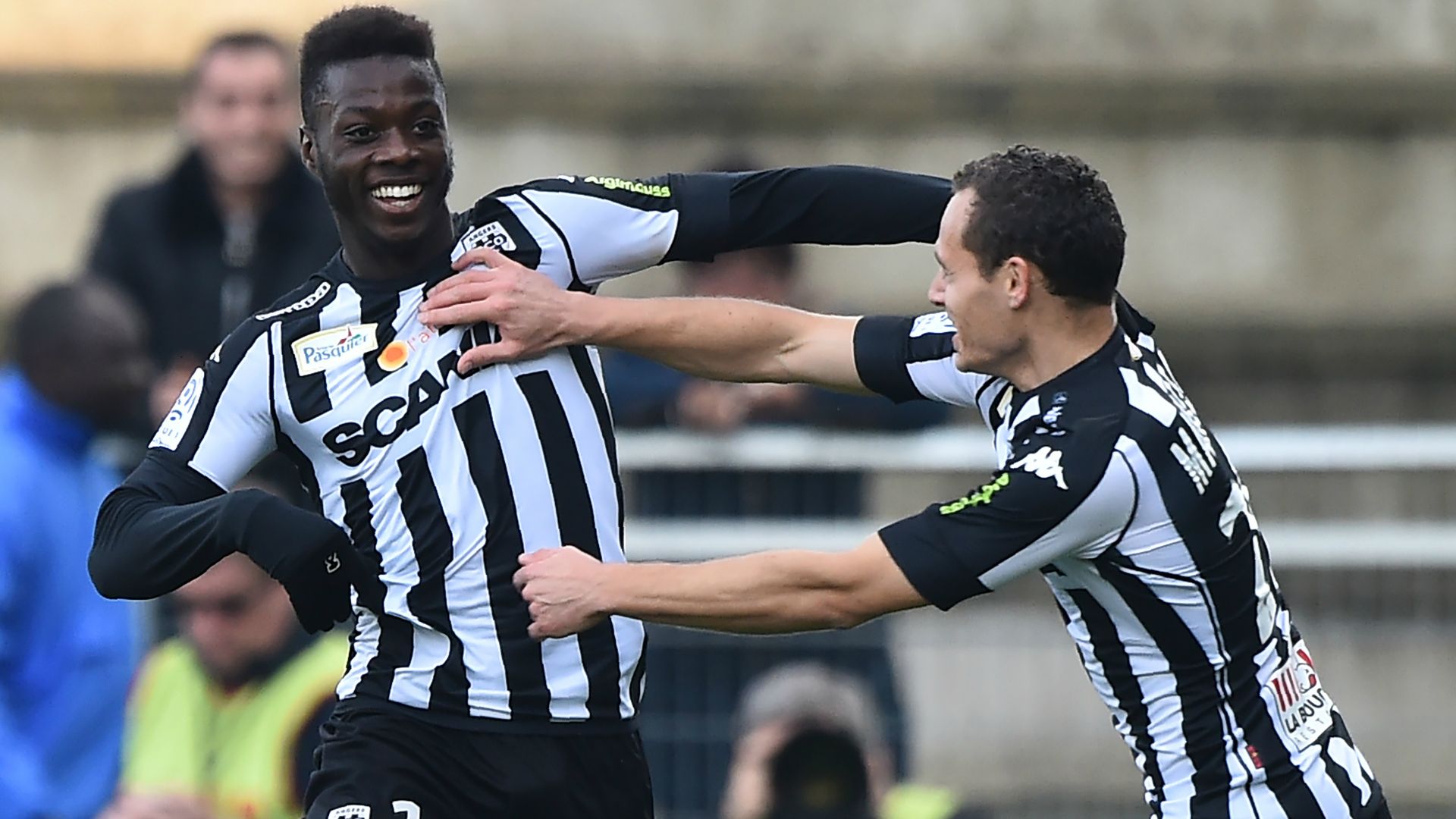 Nicolas Pépé Vincent Manceau Angers Ligue 1 27112016