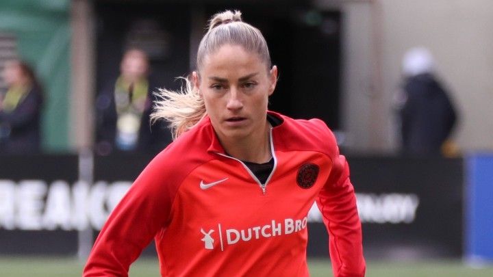 Janine Beckie Portland Thorns 2022