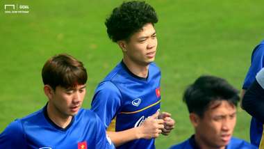 Tuyển Việt Nam tập luyện sáng 21/12