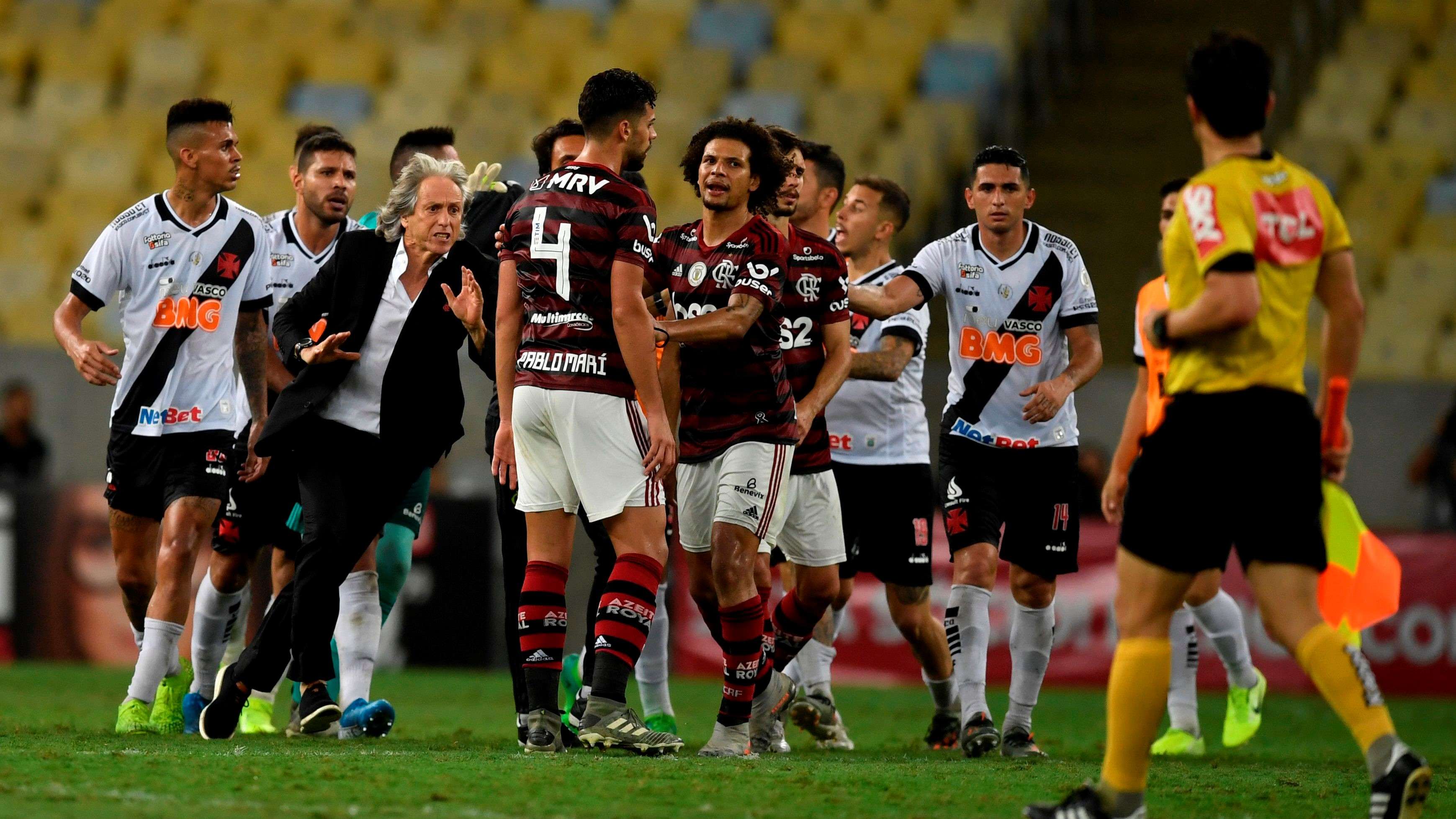 Confusão Flamengo Vasco Brasileirão 2019