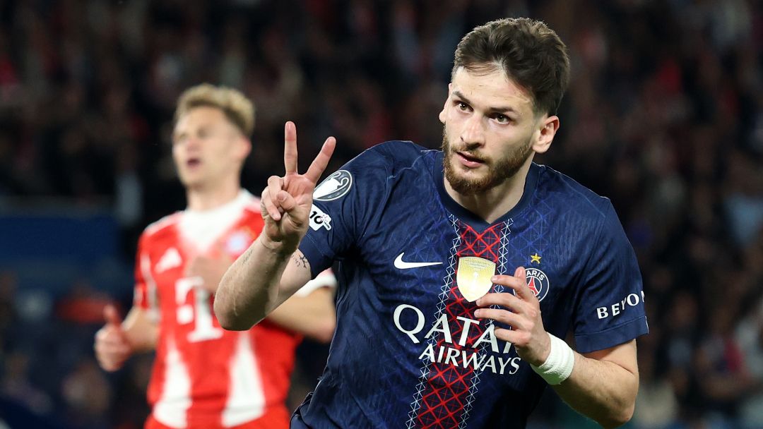 Kvaratskhelia PSG Bayern 1-1