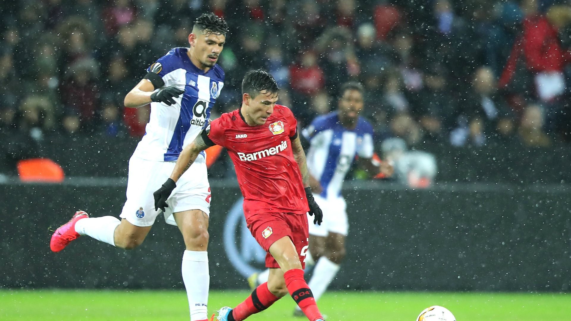 Charles Aránguiz - Porto