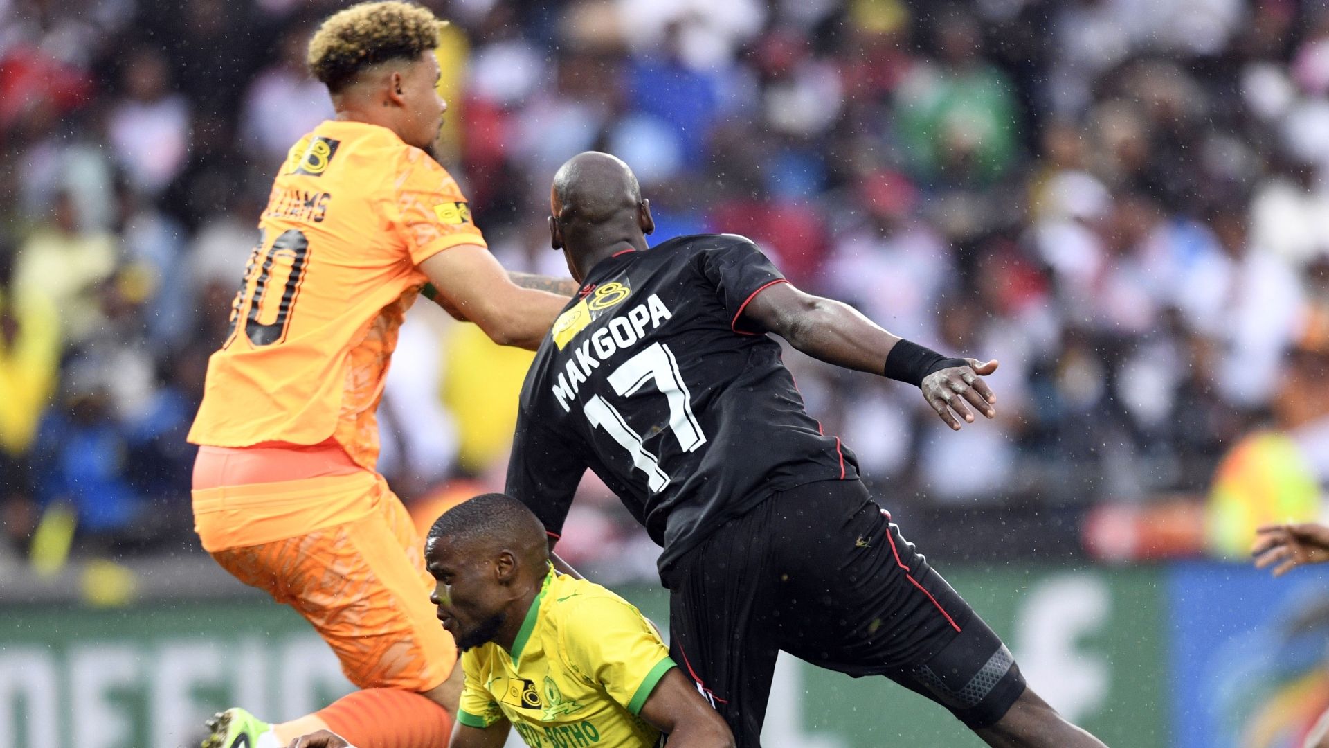 Ronwen Williams and Evidence Makgopa, Mamelodi Sundowns vs Orlando Pirates