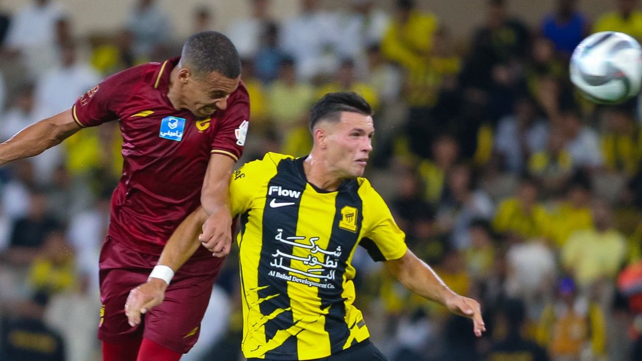 Especialista em arbitragem crava: Al-Hazm foi prejudicado ao não ganhar pênalti diante do Al-Ittihad
