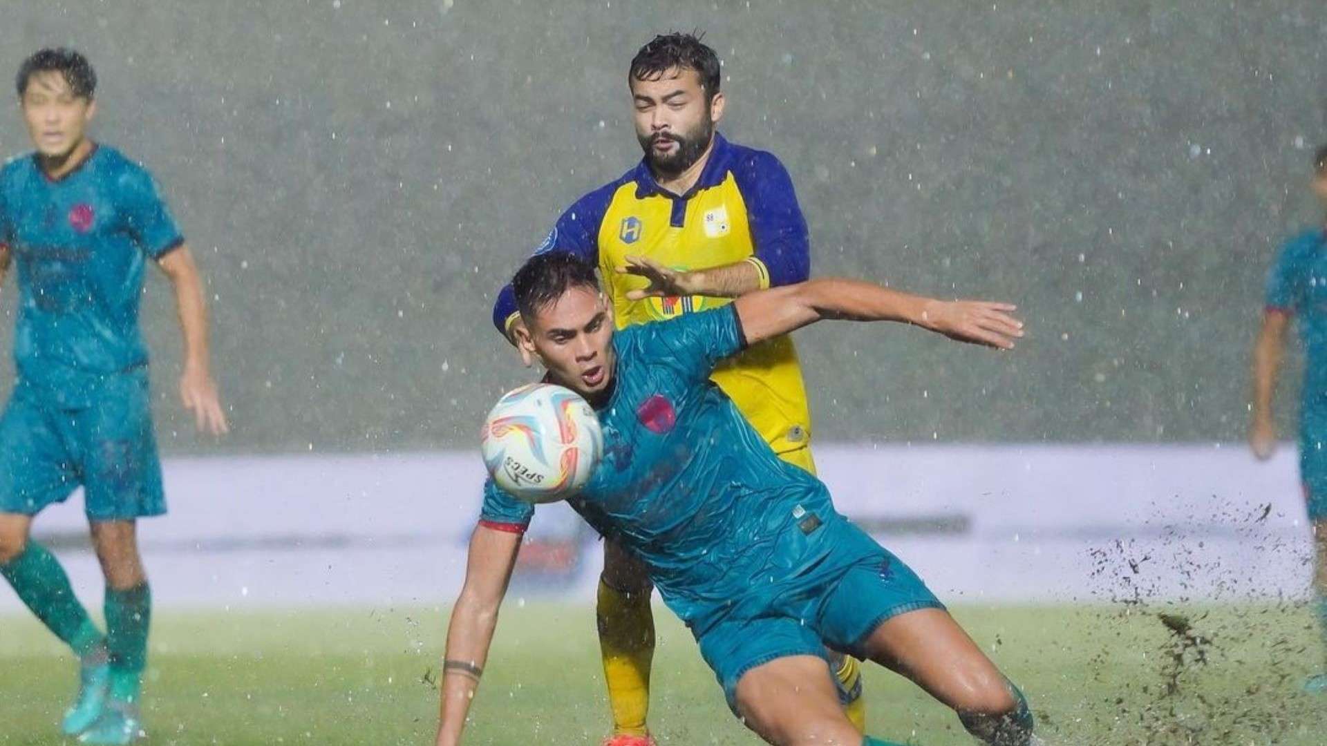 Persita Tangerang vs Barito Putera 04112023