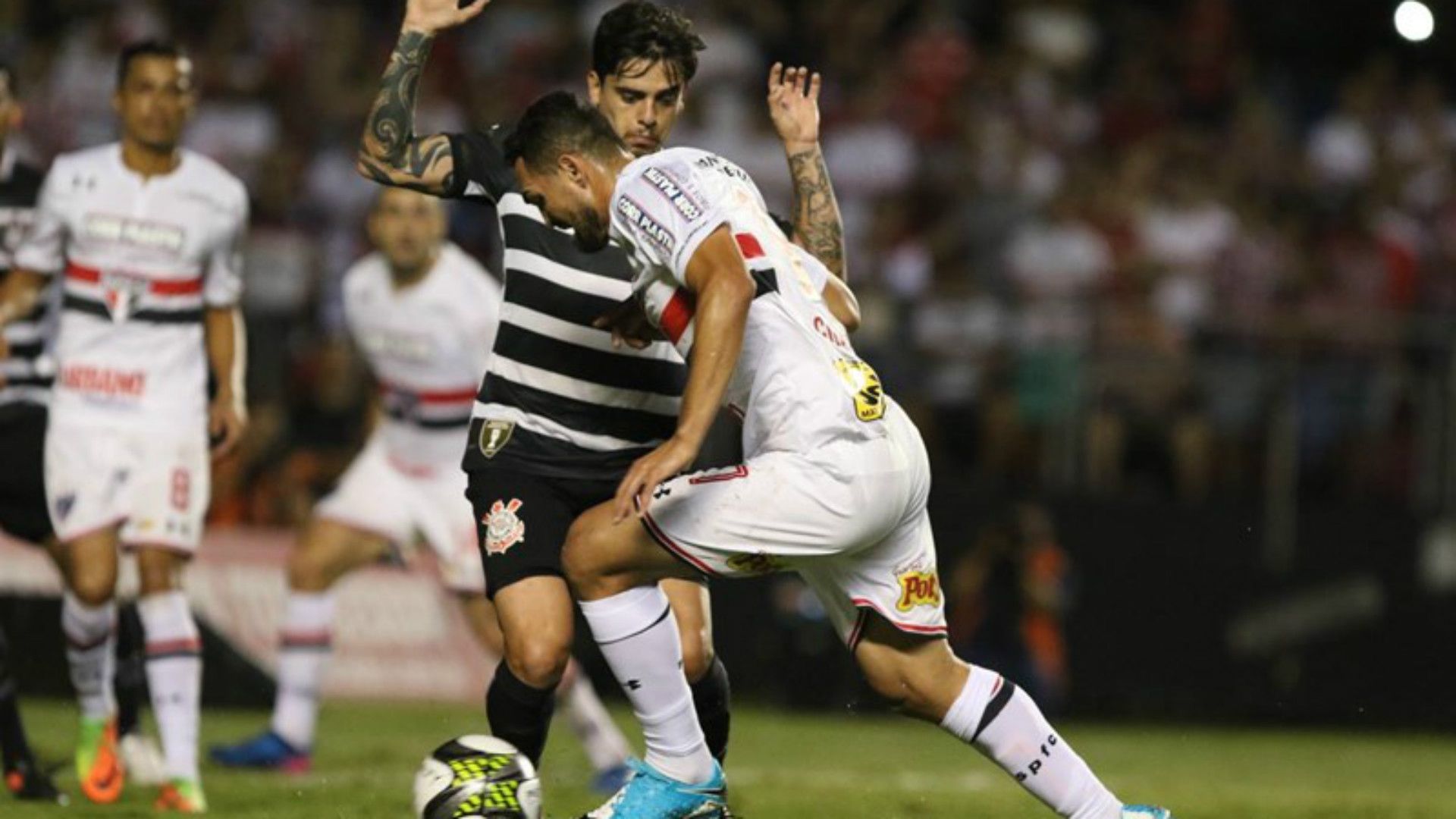 Gilberto e Fagner - São Paulo x Corinthians - 16/04/2017