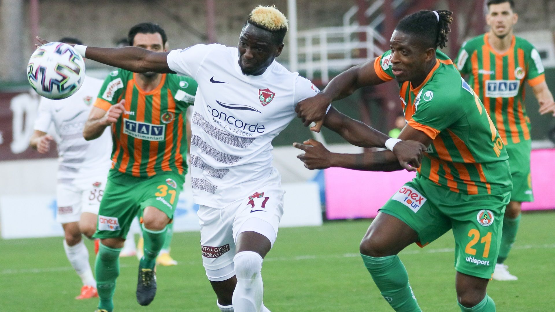 Hatayspor Alanyaspor Akintola Moubandje 02142021