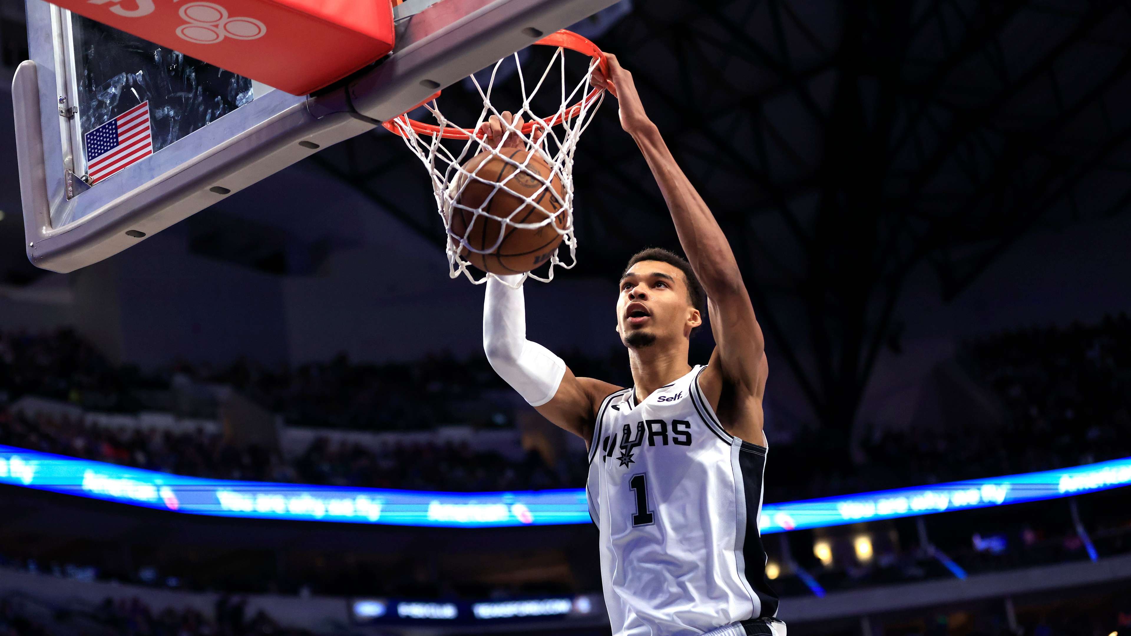 Victor Wembanyama #1 of the San Antonio Spurs