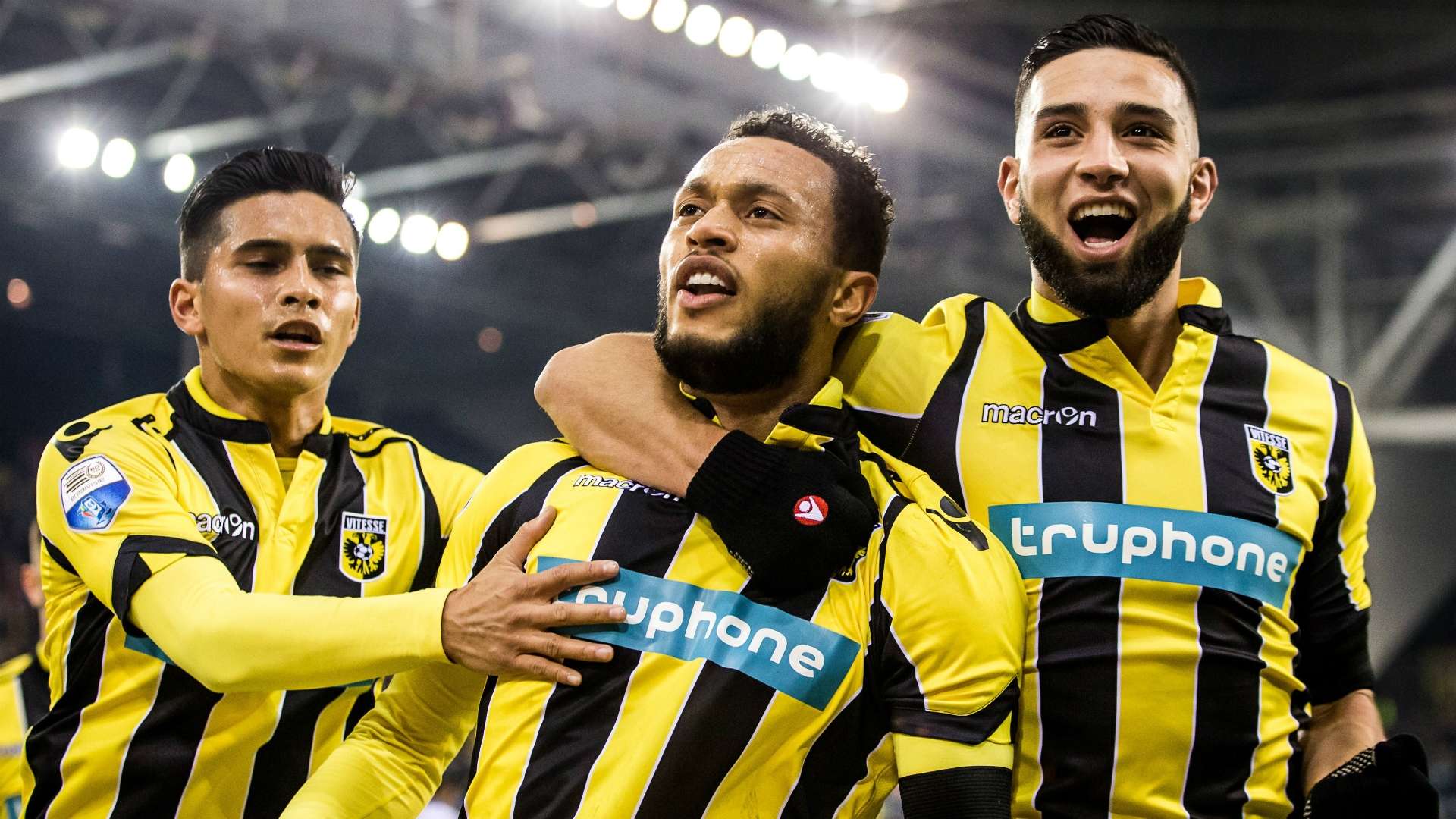 Lewis Baker, Tighadouini, Foor, Vitesse vs. PEC Zwolle, 12032016