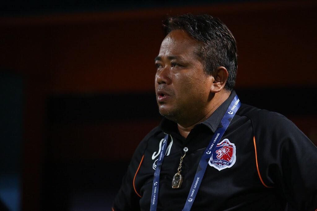 จเด็จ มีลาภ