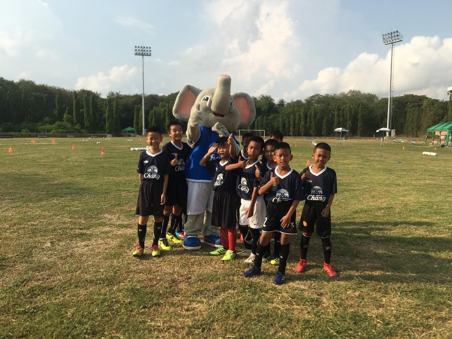 ช้าง ฟุตบอล คลินิก