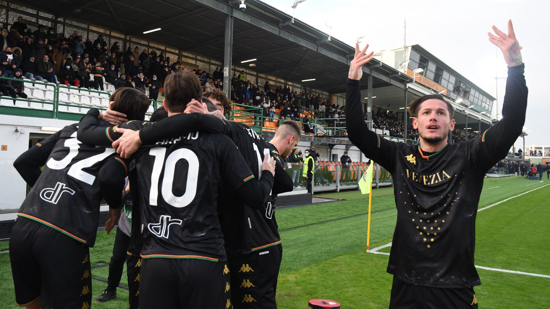 Venezia Verona Serie A celebration
