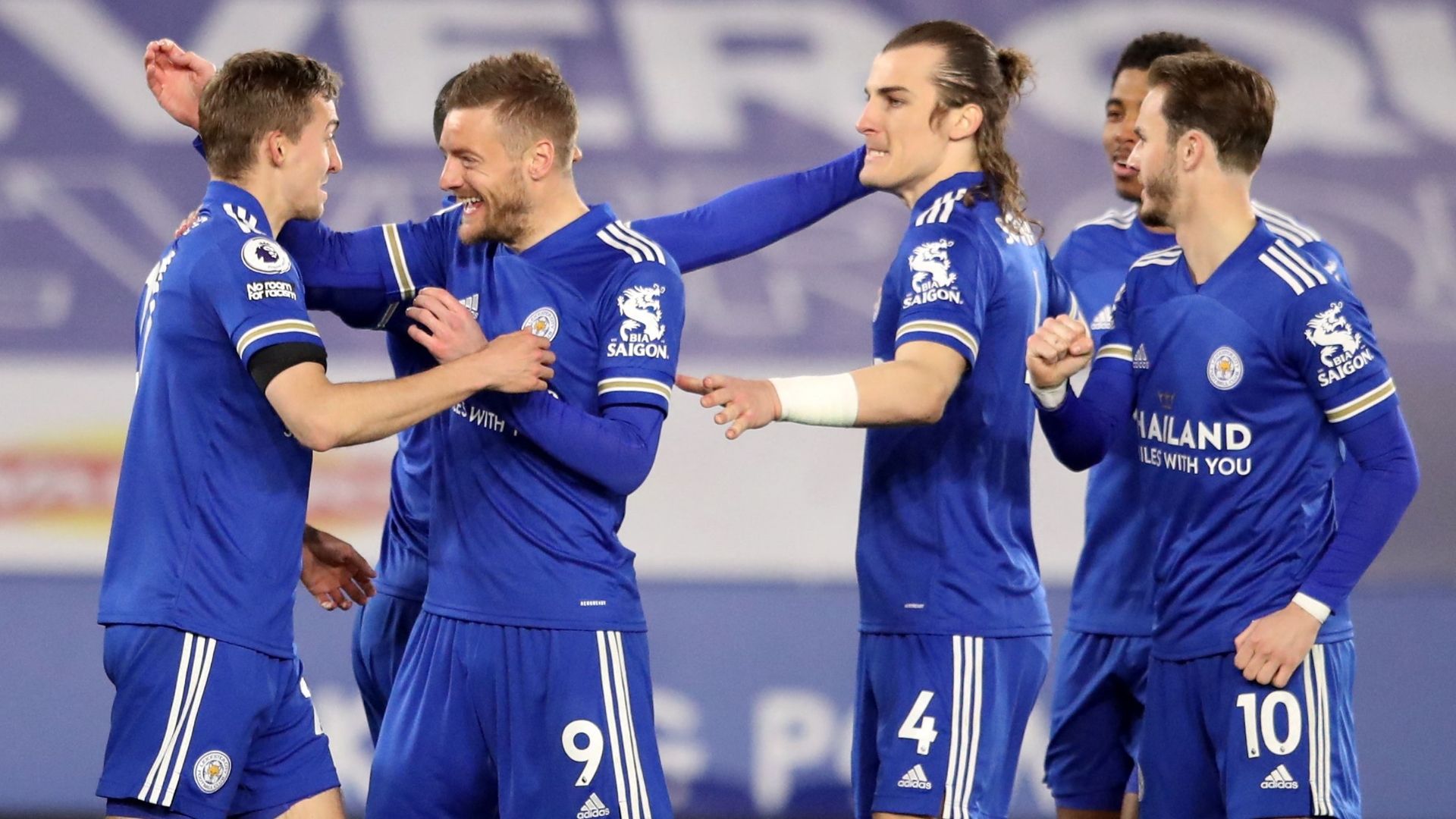 Leicester celebrate Castagne goal vs Crystal Palace