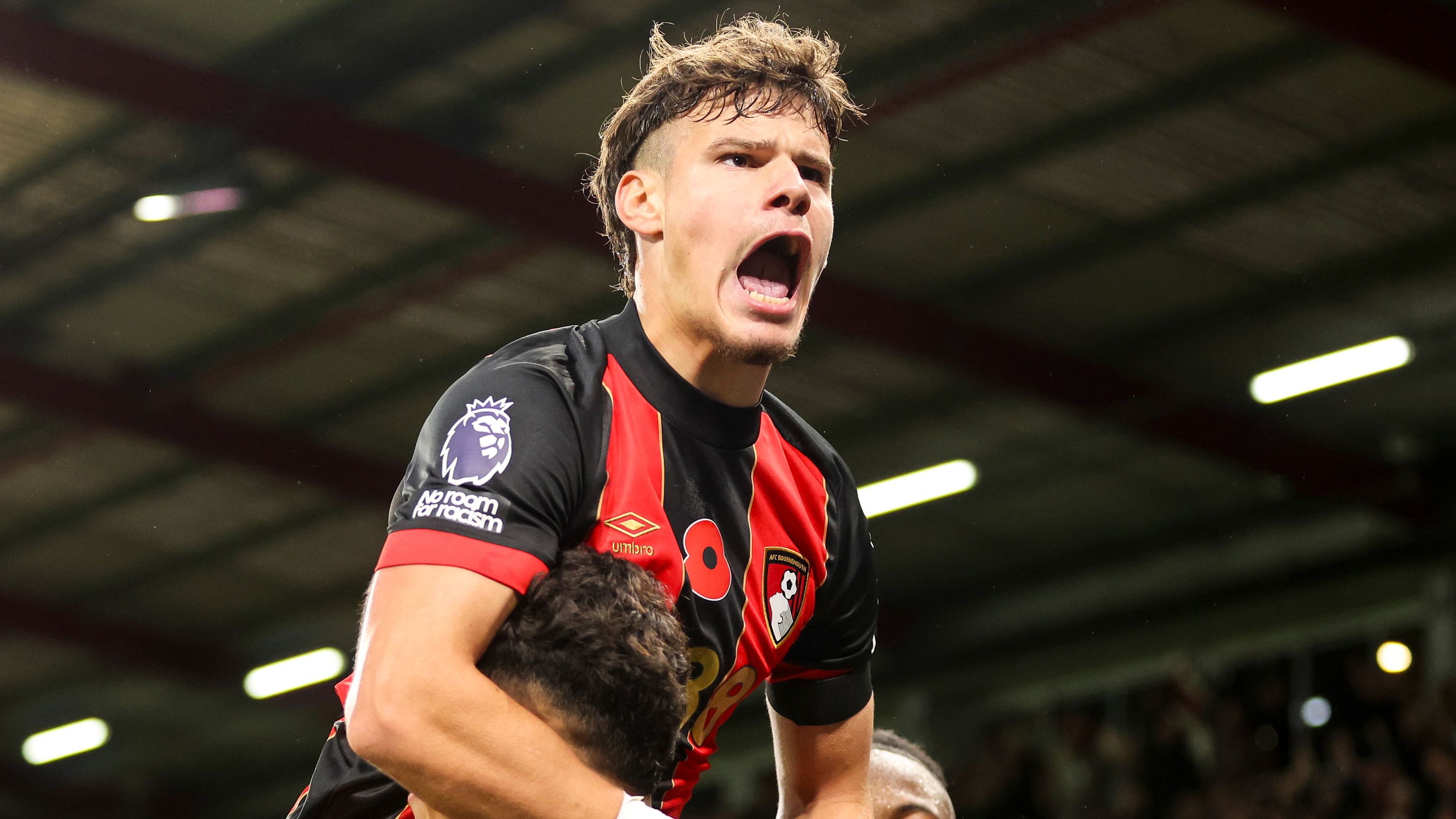 Milos Kerkez Bournemouth 2024-25