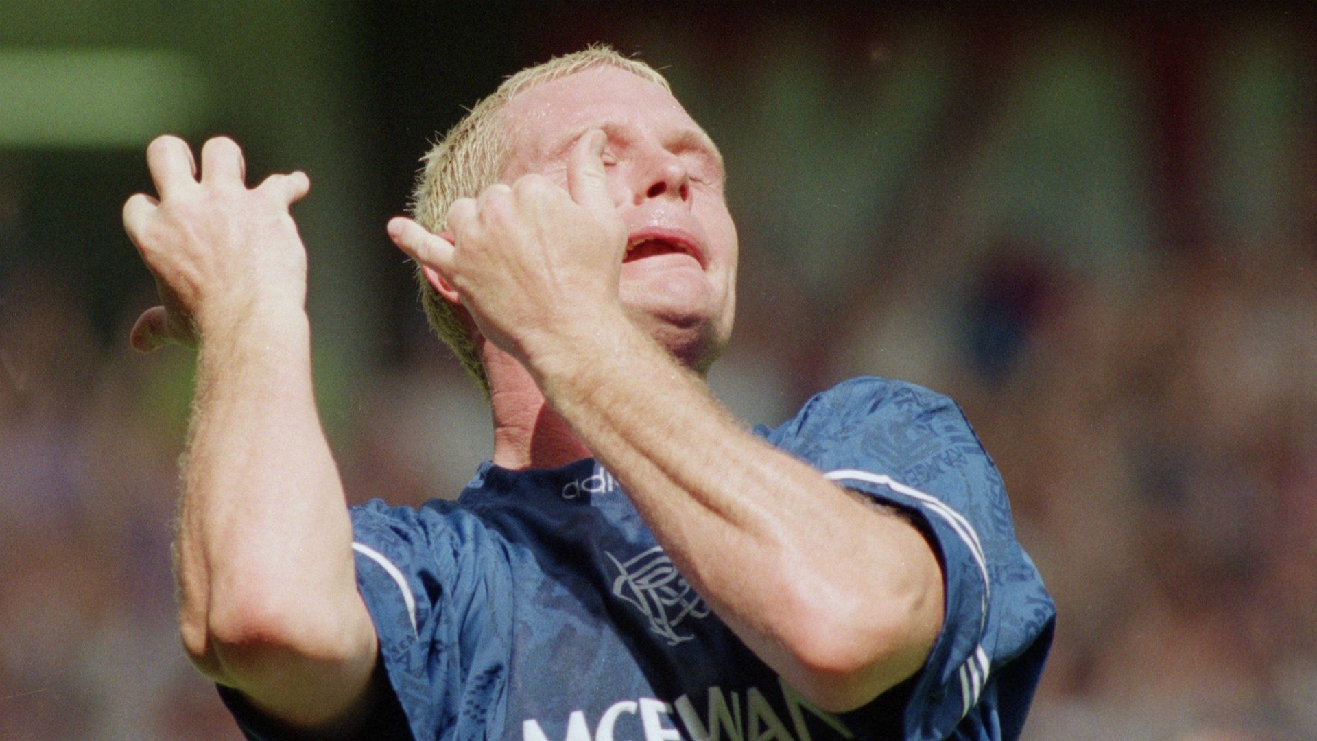 Paul Gascoigne flute