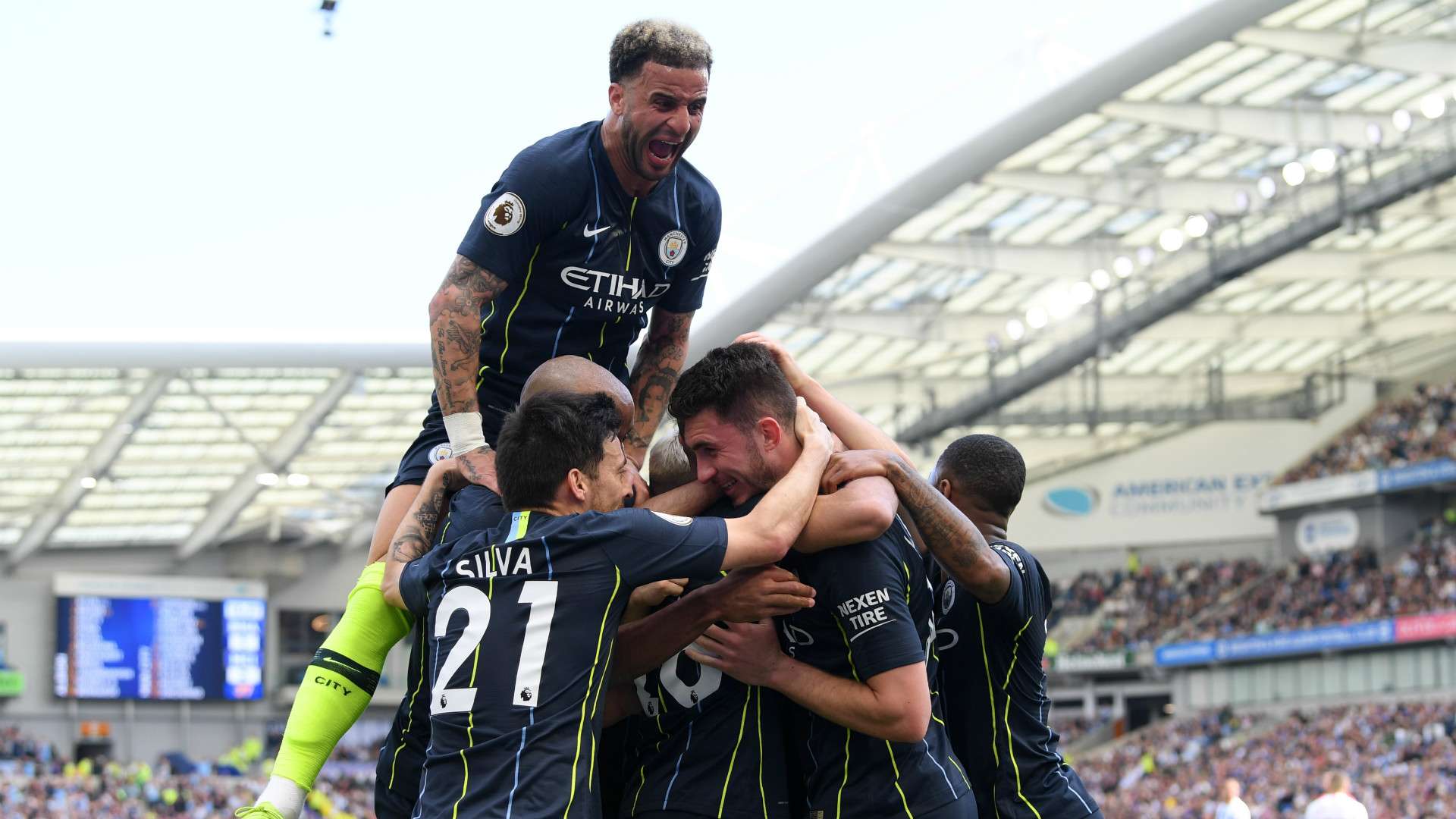 Manchester City celebrate 2018-19