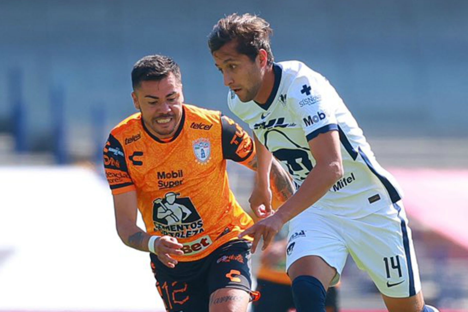 Emmanuel García, Carlos Gutiérrez / Pumas vs Pachuca Liguilla Guardianes 2020