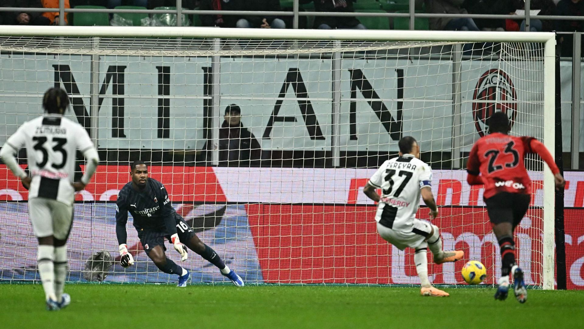 Roberto Pereyra Milan Udinese Serie A