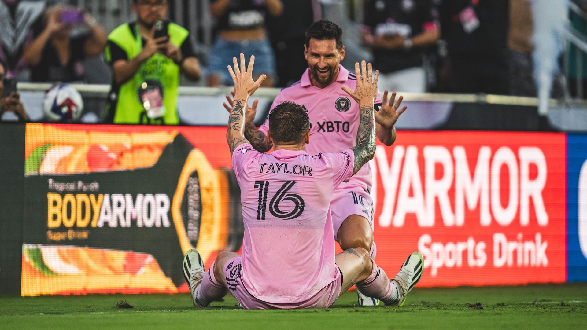 Lionel Messi Robert Taylor Inter Miami 2023