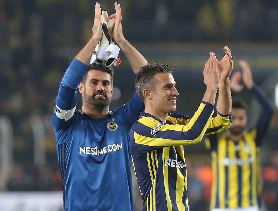Volkan Demirel Robin van Persie Fenerbahce