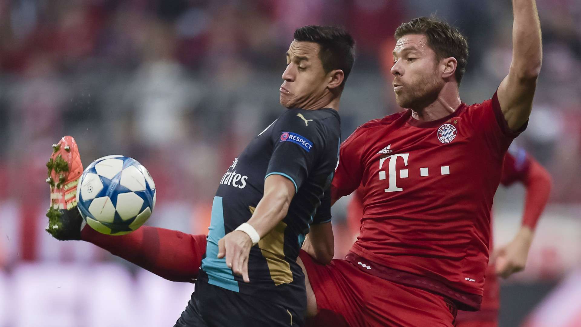 Xabi Alonso Alexis Sanchez Bayern Munchen Arsenal Champions League 04112015