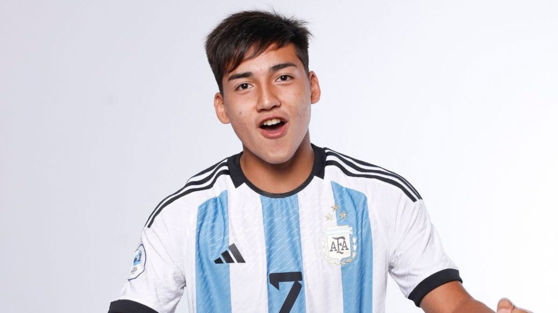 Ian Subiabre River 2024