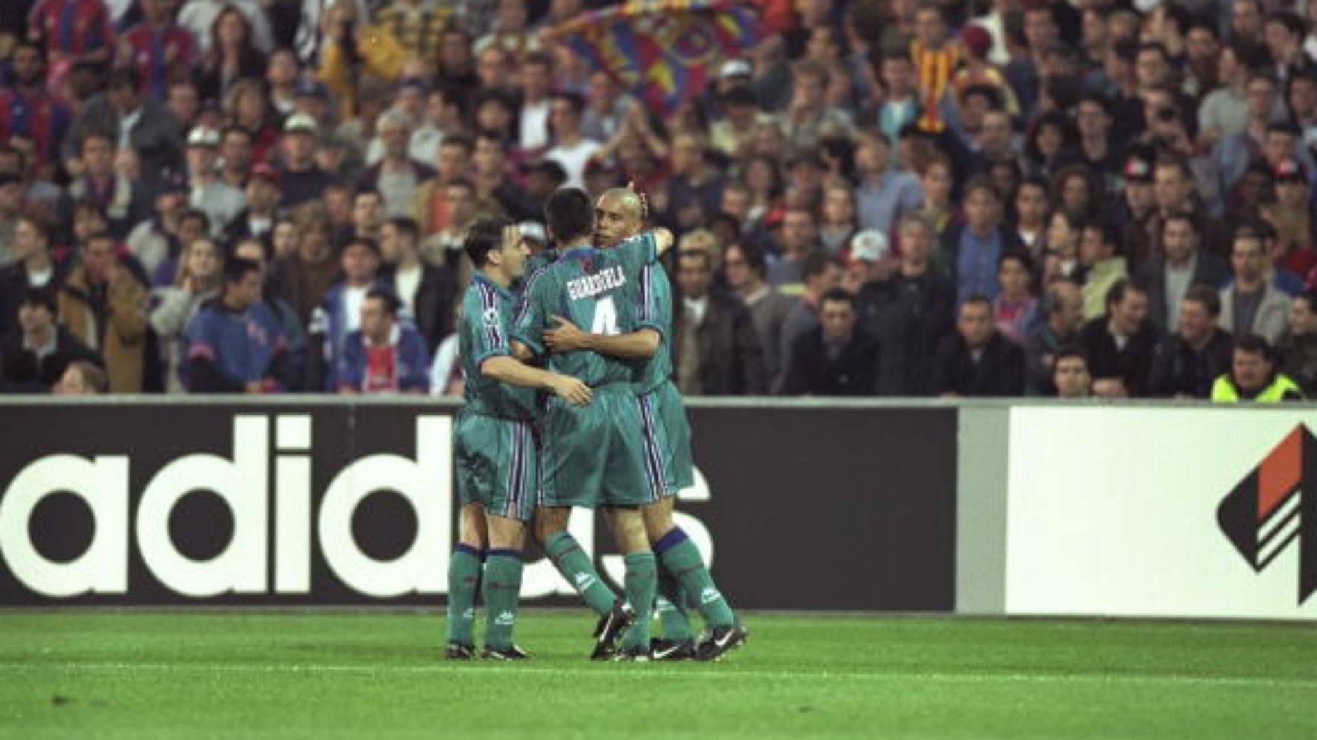 Barcelona PSG Recopa 1997 05141997