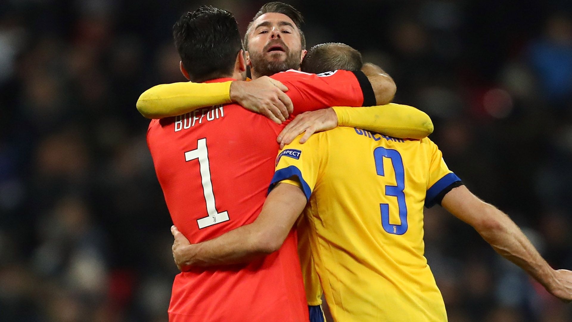 Buffon Barzagli Chiellini Tottenham Juventus Champions League