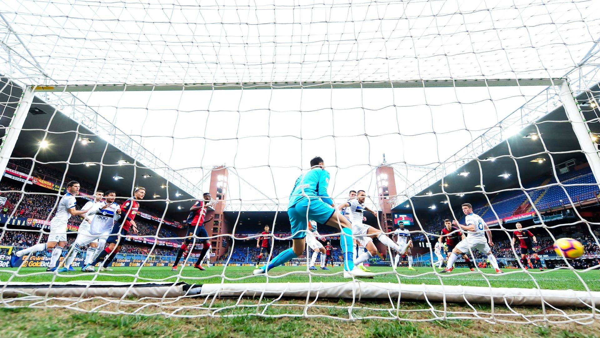 Toloi Piatek goal genoa atalanta serie a