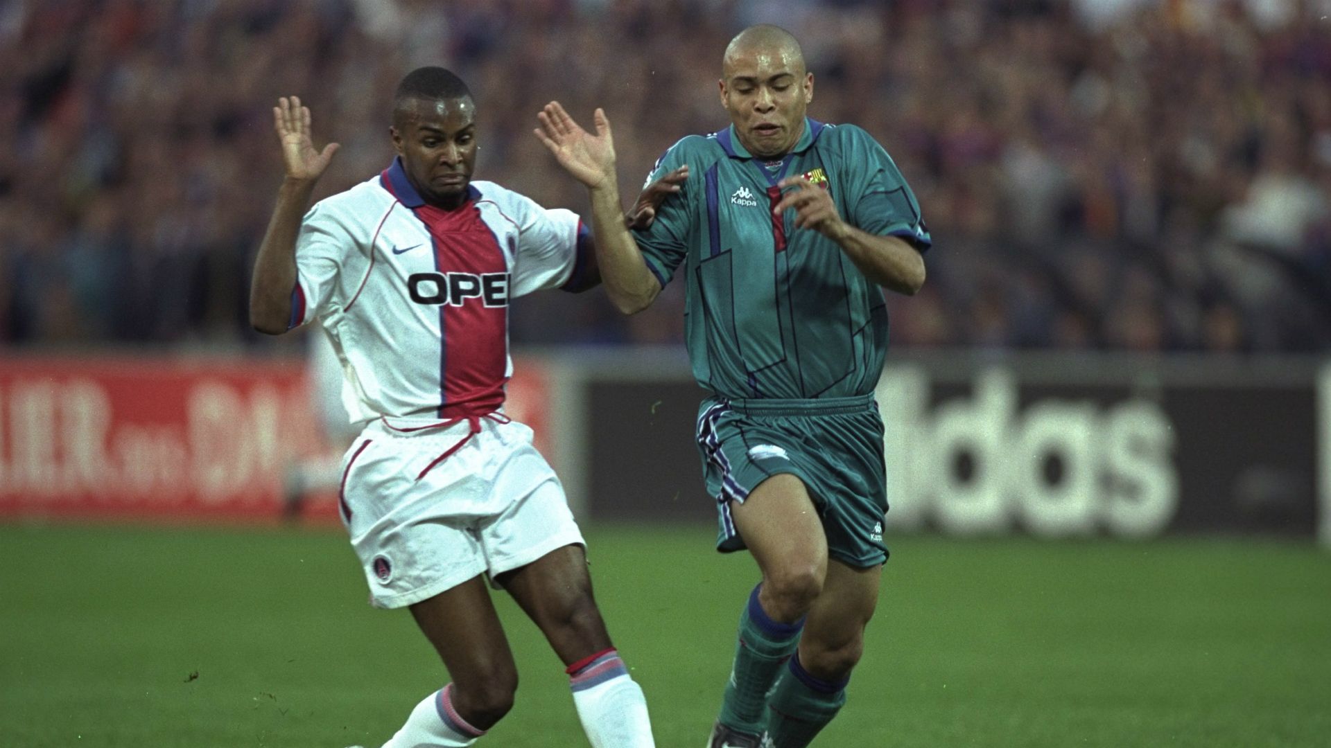 Ronaldo Nazario FC Barcelona