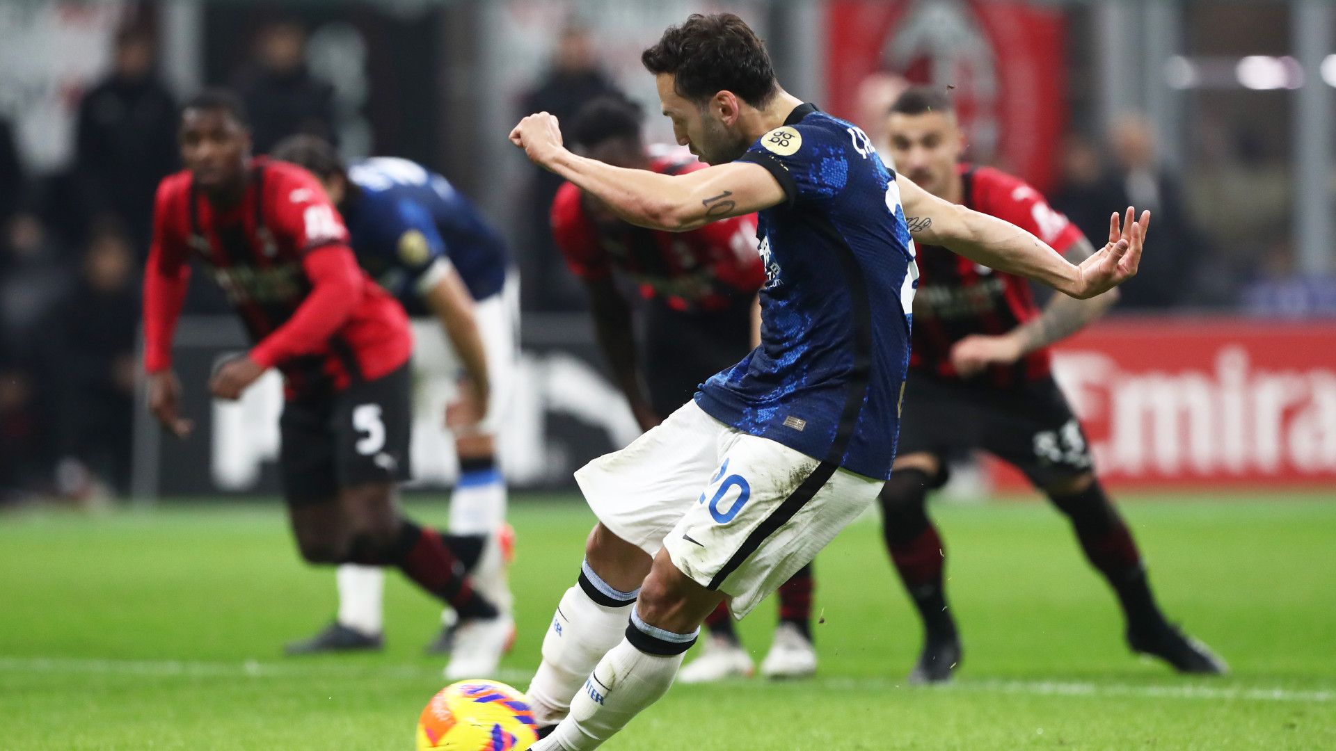 Hakan Calhanoglu Milan Inter Serie A