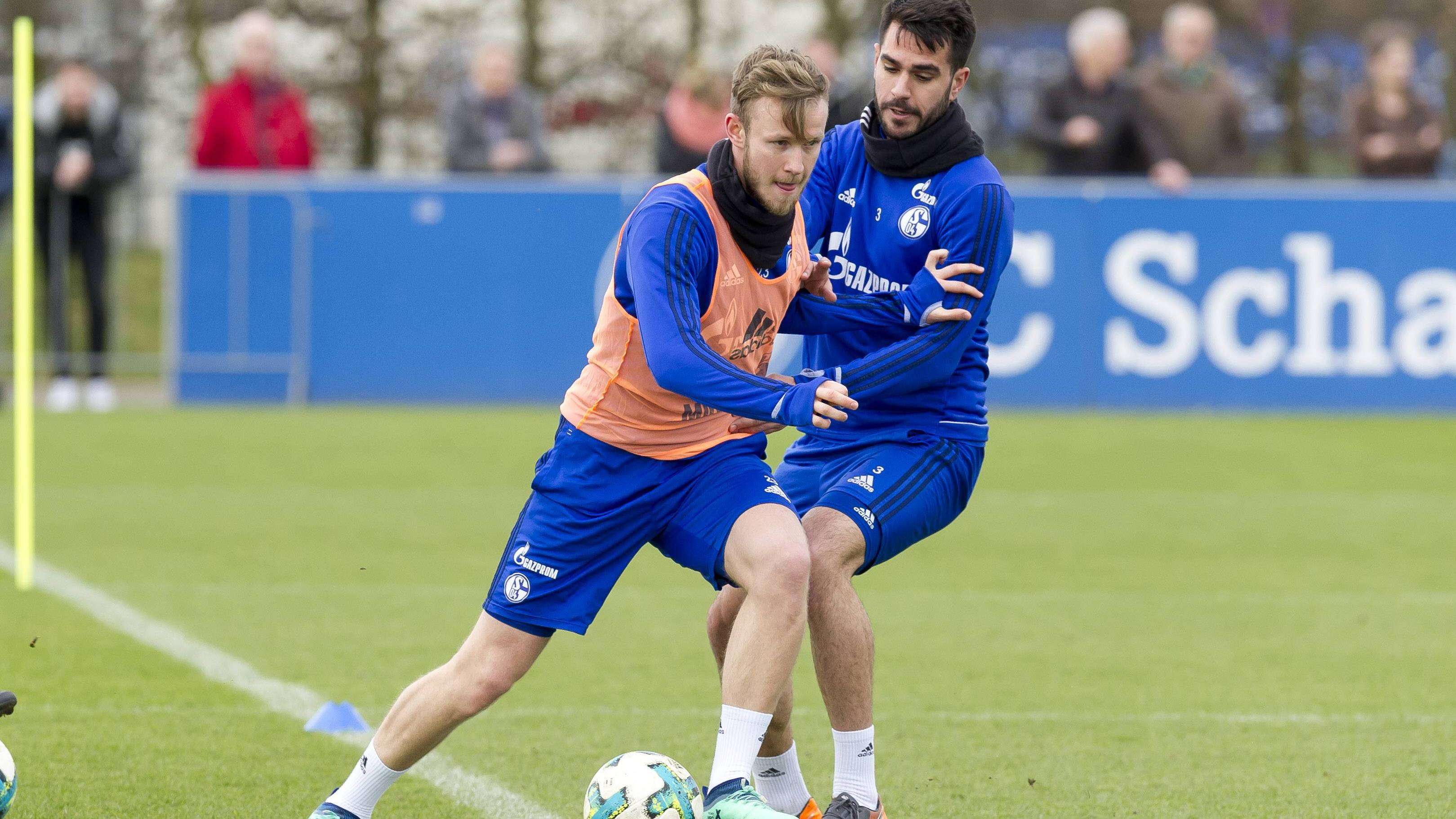 GER ONLY Cedric Teuchert Pablo Insua Schalke 04