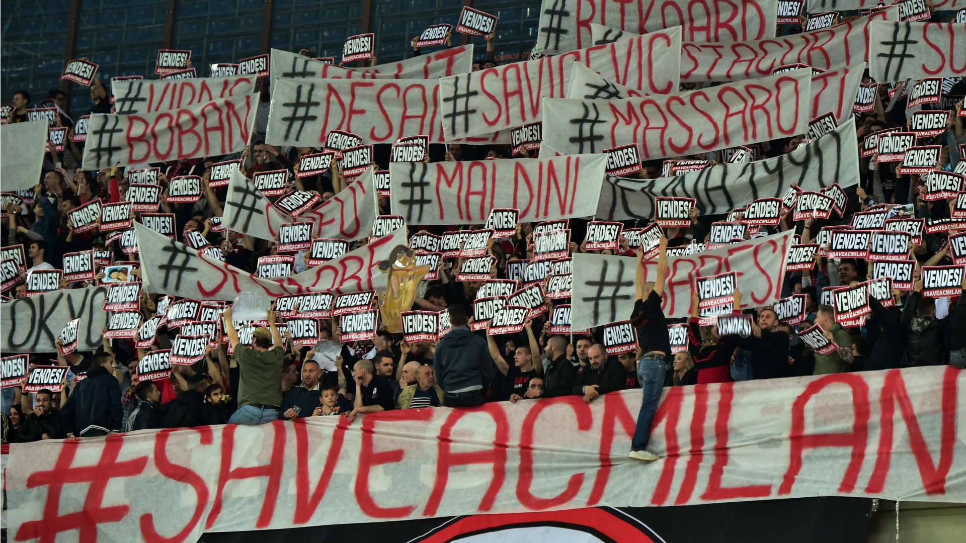 AC Milan fans protest Serie A 12042015