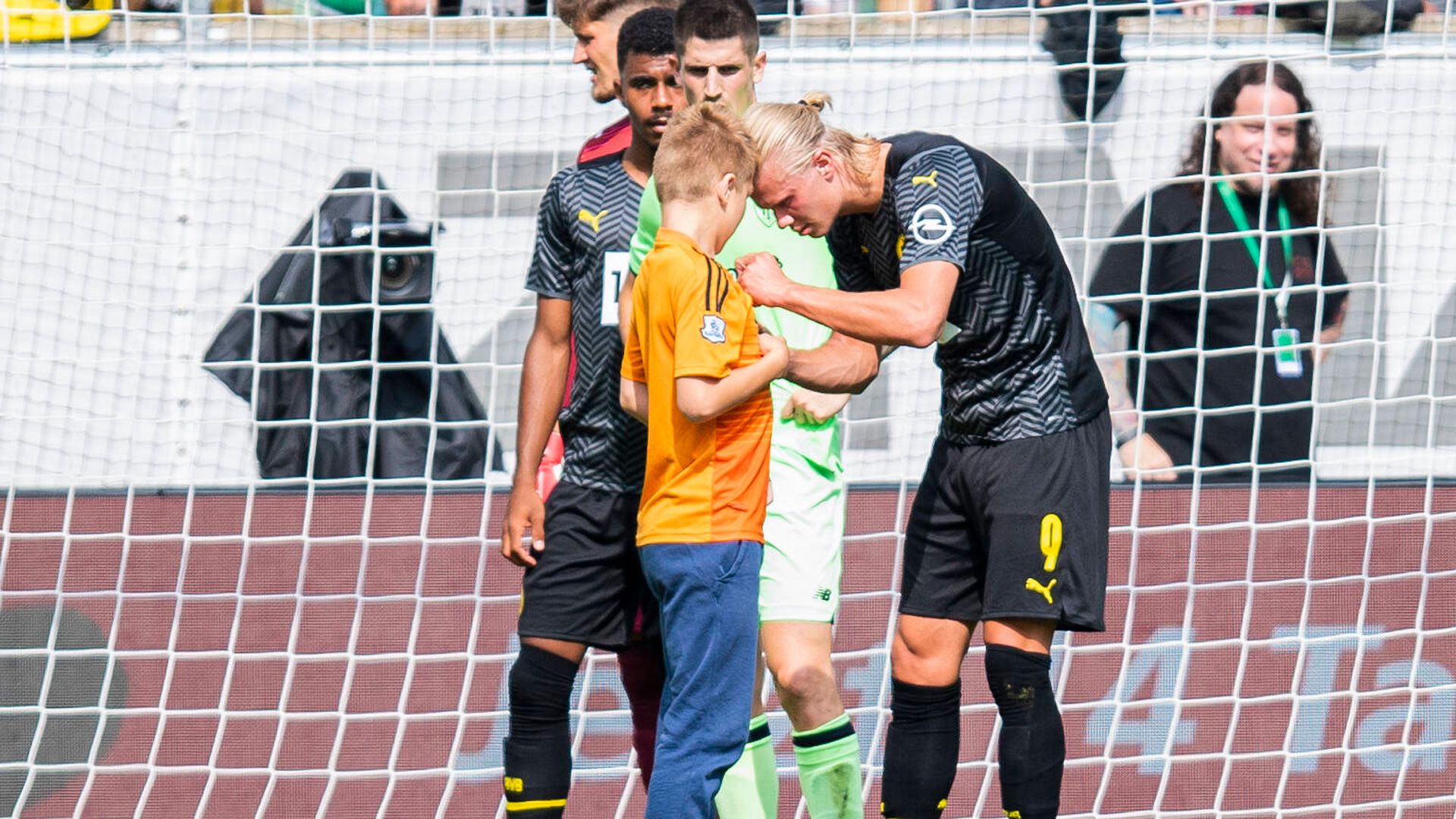 GER ONLY Erling Haaland Borussia Dortmund autograph 2021/22