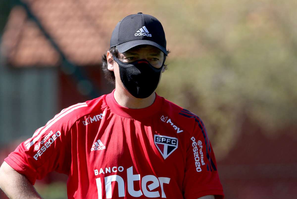 Fernando Diniz máscara São Paulo 2020