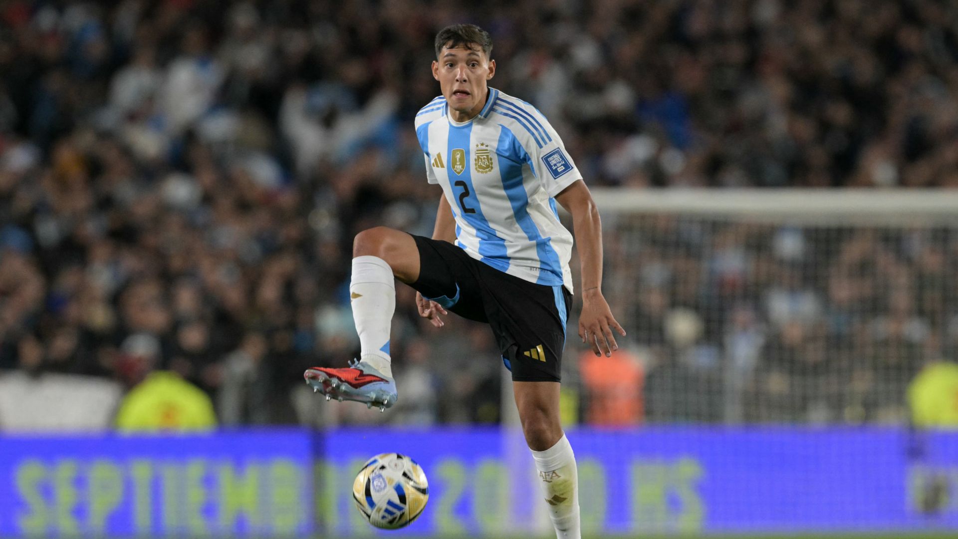 Nahuel Molina Argentina 2025