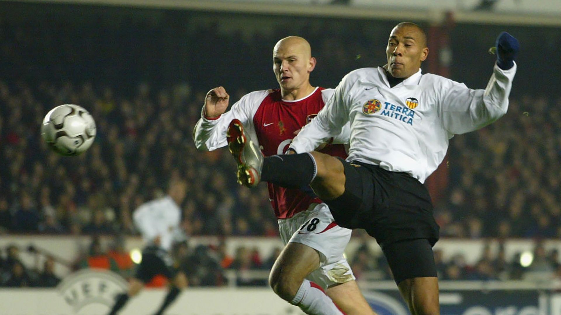 John Carew Valencia Arsenal 2002
