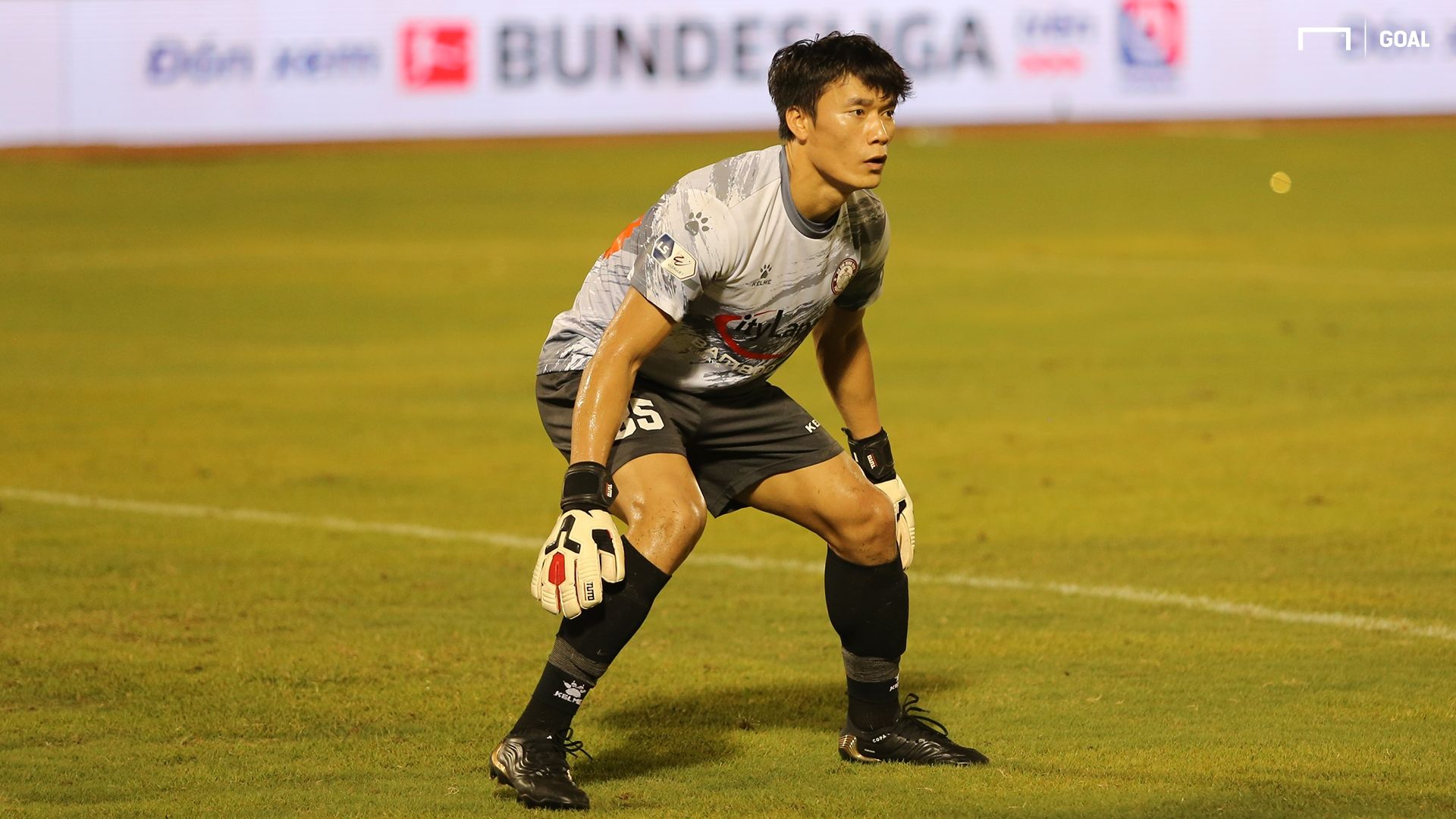 Bui Tien Dung Ho Chi Minh City TP.HCM HCMC FC vs Viettel 2021 V.League