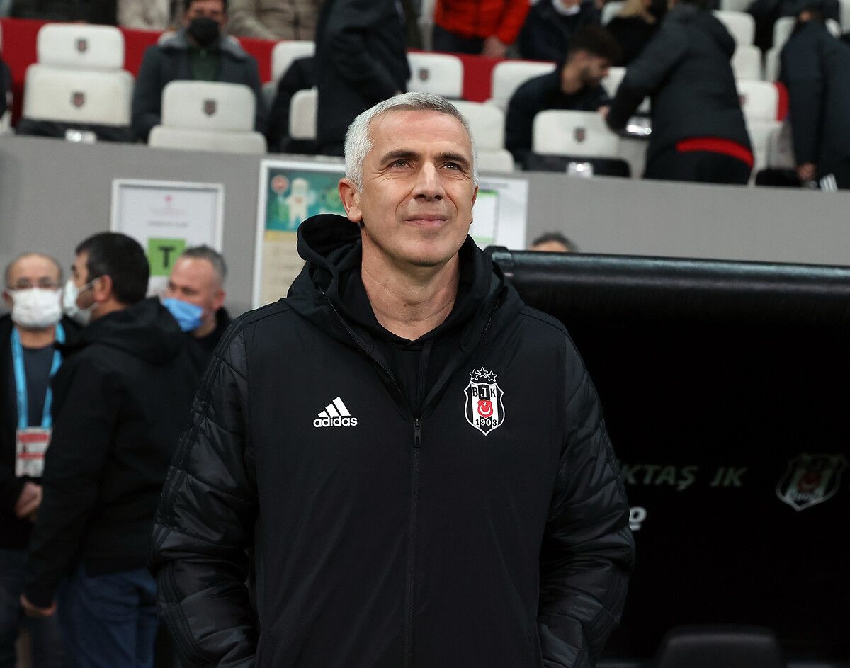 Onder Karaveli Besiktas Coach vs. Kayserispor 12/12/21