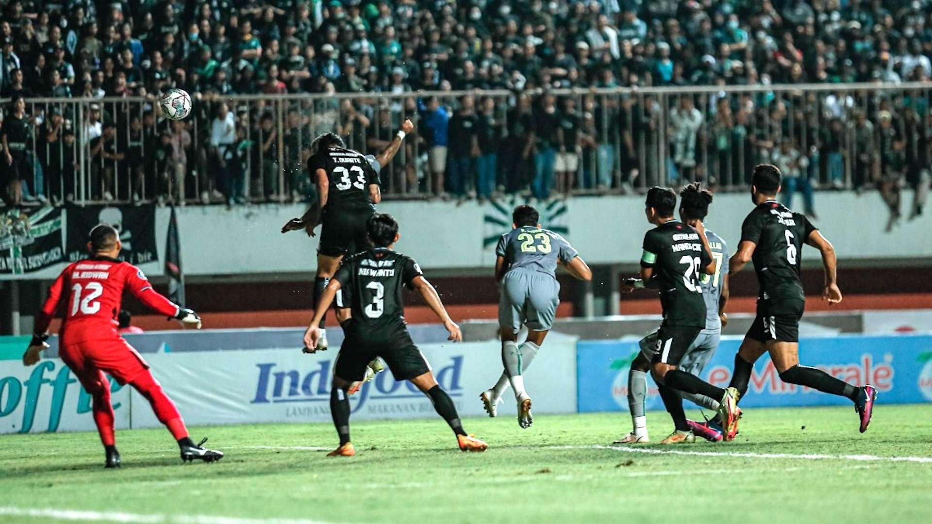 PSS vs Persebaya