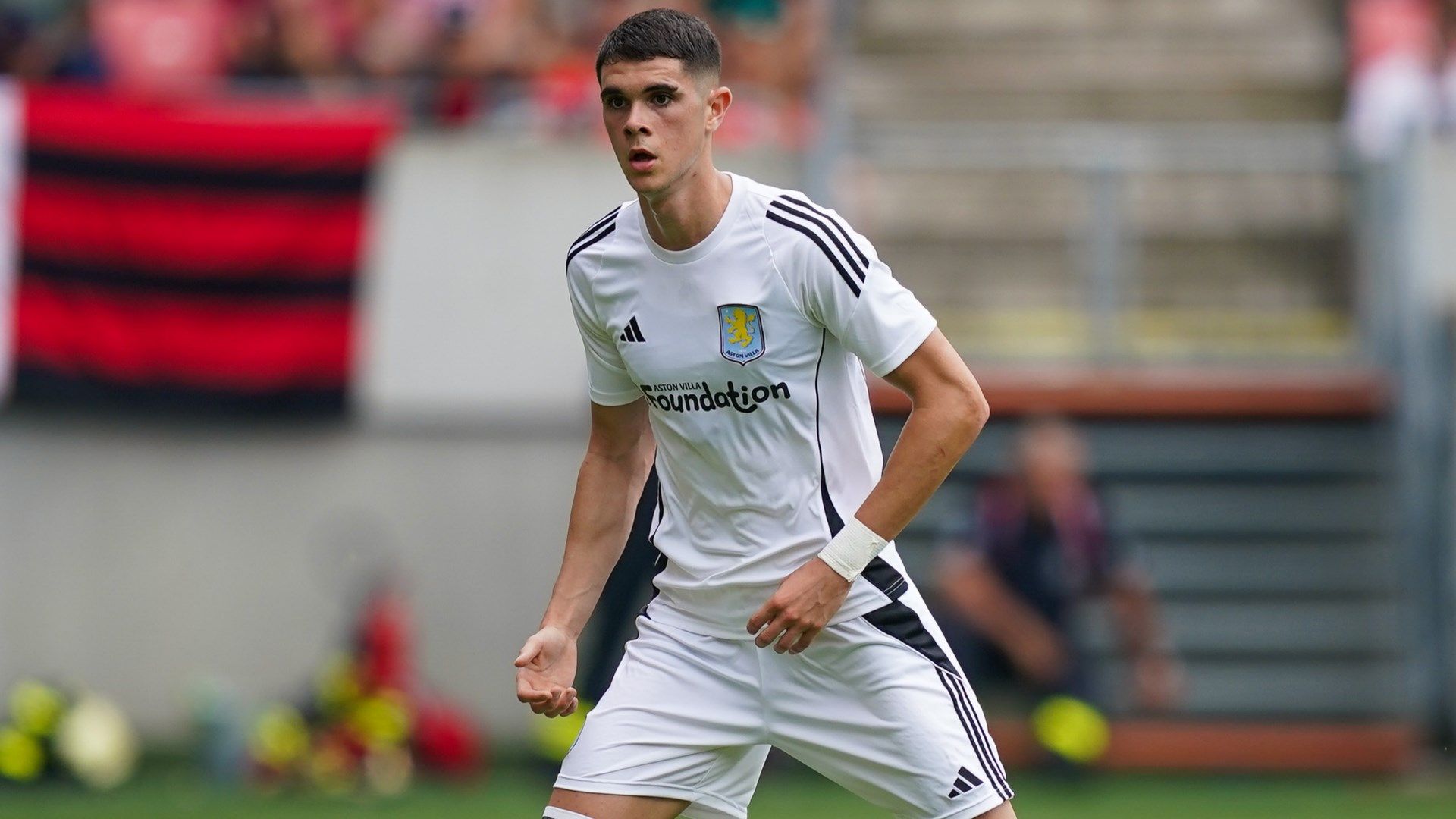 Kosta Nedeljkovic Aston Villa 2024-25