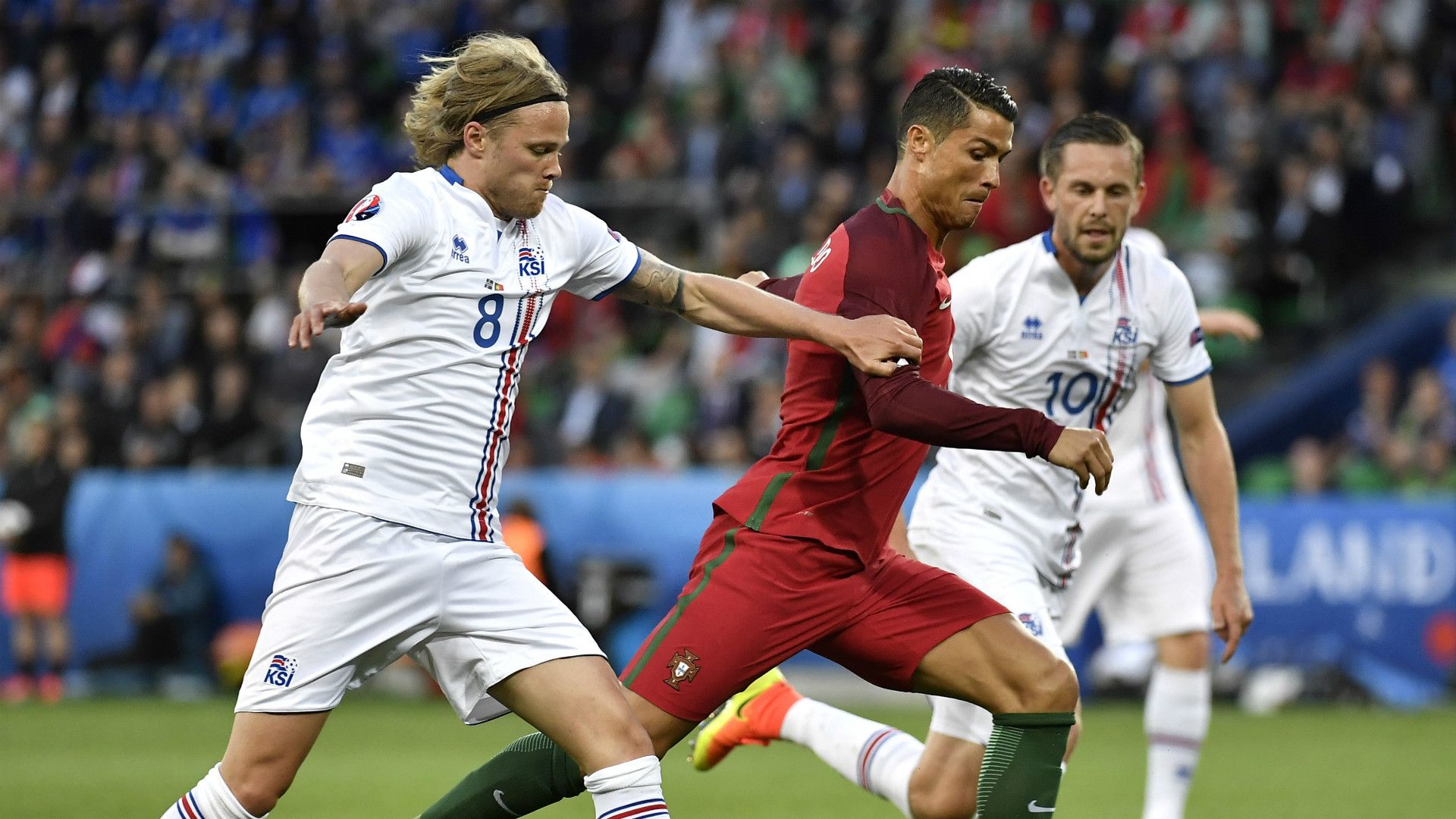 4aa3a6b8fb033e5f642f910f5aae04ccb2a2e992