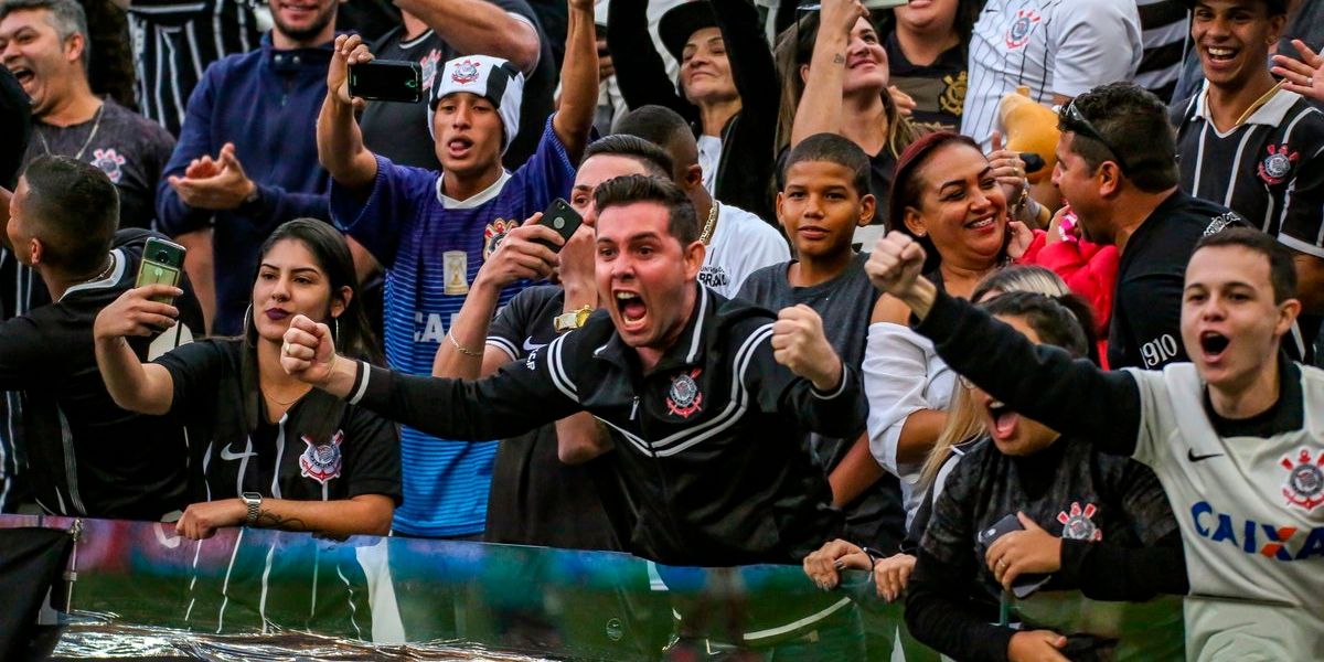 Corinthians torcida desktop 2x1