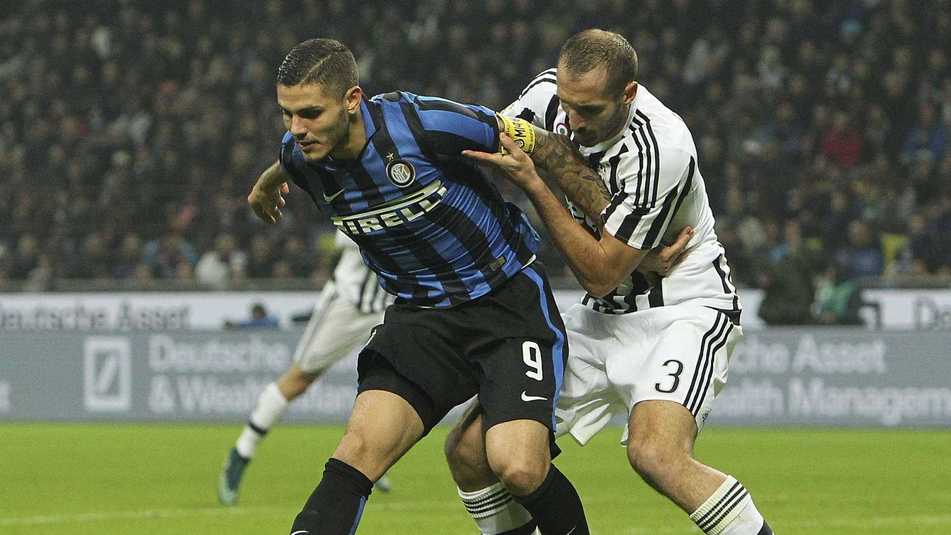 Icardi Chiellini Inter Juventus