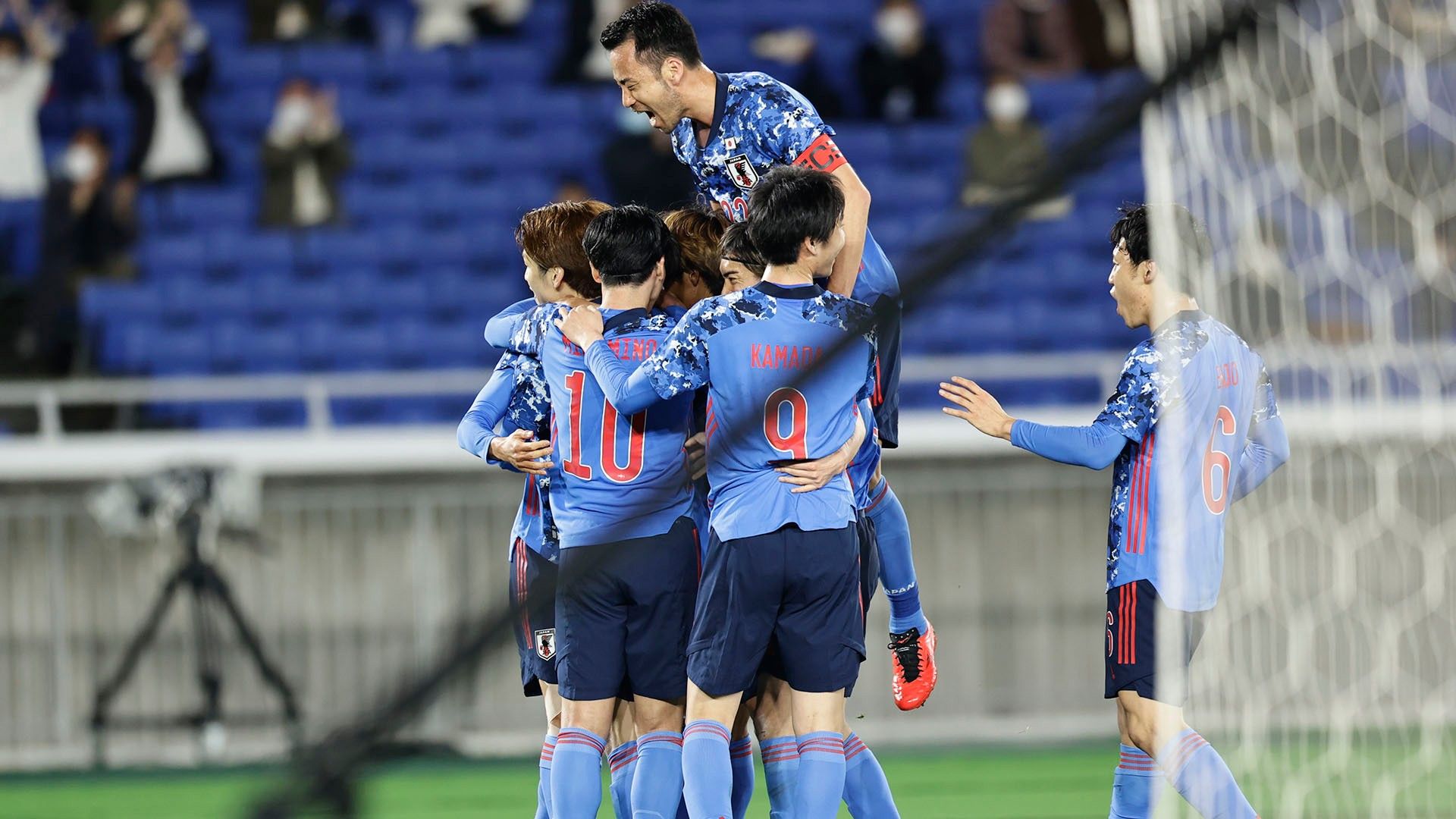 0325_Japan_v_Korea_1st_goal_kamata_yoshida_celebration